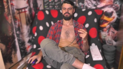 hornymaster93 live cam on Cam4