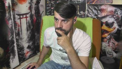 hornymaster93 live cam on Cam4