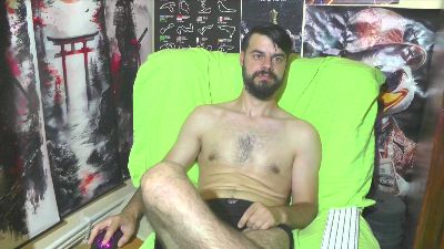 hornymaster93 live cam on Cam4