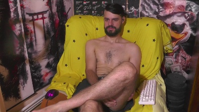 hornymaster93 live cam on Cam4