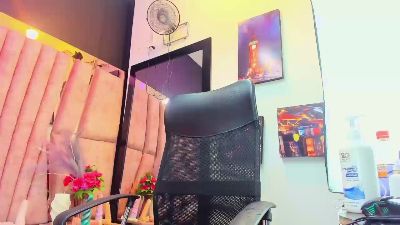 hornyskinny26 live cam on Cam4