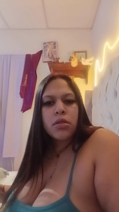 hosanna1 live cam on Cam4