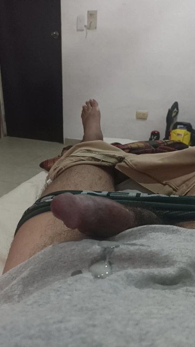 hot_boy_86 live cam on Cam4