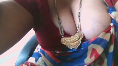 hot_pavitra live cam on Cam4