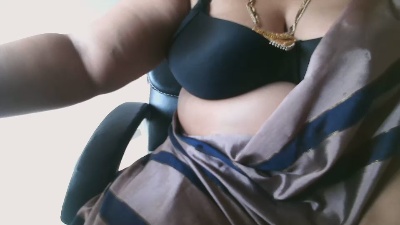hot_pavitra live cam on Cam4