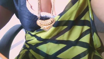 hot_pavitra live cam on Cam4