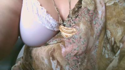 hot_pavitra live cam on Cam4