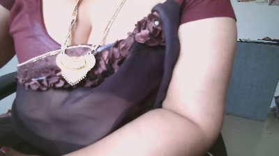 hot_pavitra live cam on Cam4