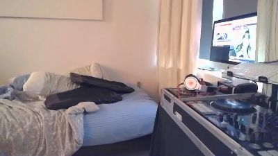 hotboi555 live cam on Cam4