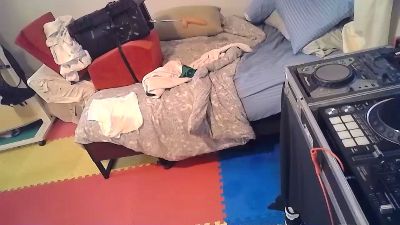 hotboi555 live cam on Cam4
