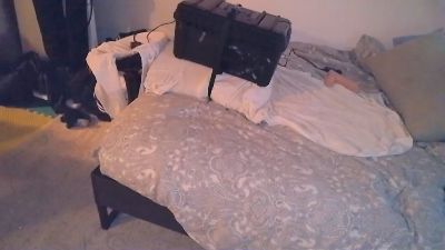 hotboi555 live cam on Cam4