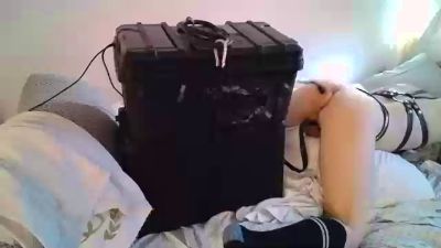hotboi555 live cam on Cam4