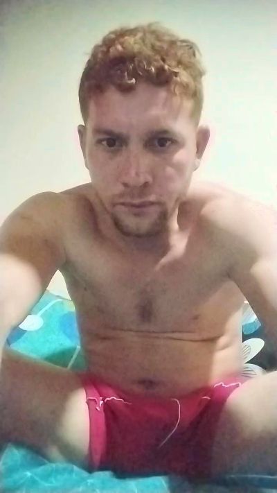 hotboy2824 live cam on Cam4