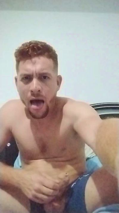 hotboy2824 live cam on Cam4