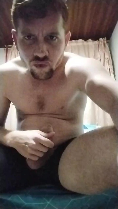 hotboy2824 live cam on Cam4