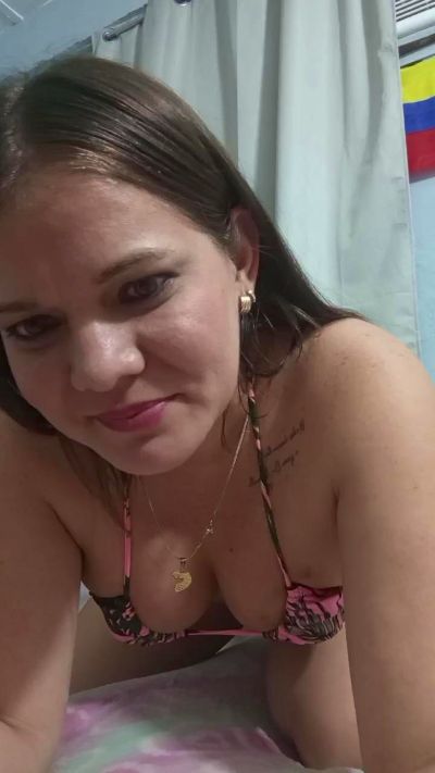 hotcataleya55 live cam on Cam4