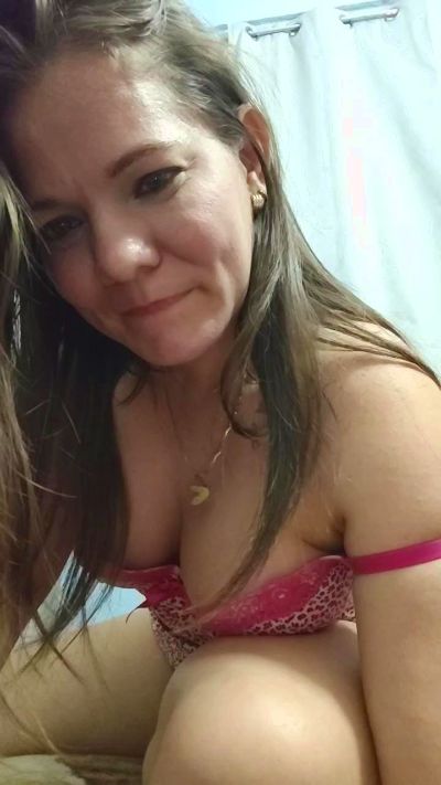 hotcataleya55 live cam on Cam4