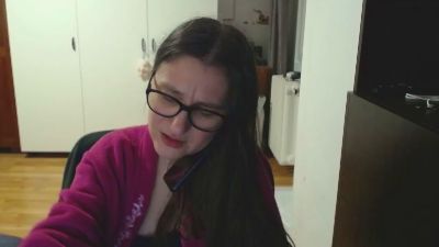 hotcrissxxx live cam on Cam4