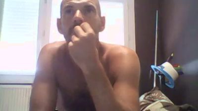 hotfrenchcho live cam on Cam4