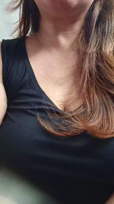 hotieangel1 live cam on Cam4