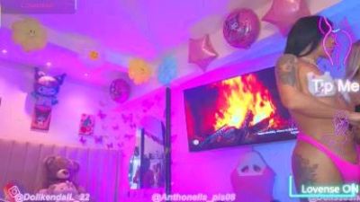 hotlatinoboys5 live cam on Cam4