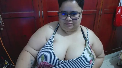 hotlesby4uxxx live cam on Cam4