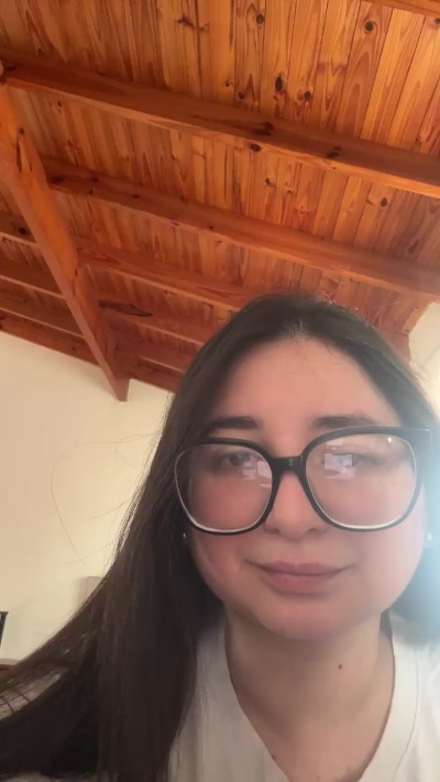 hotlittlegirl4 webcam