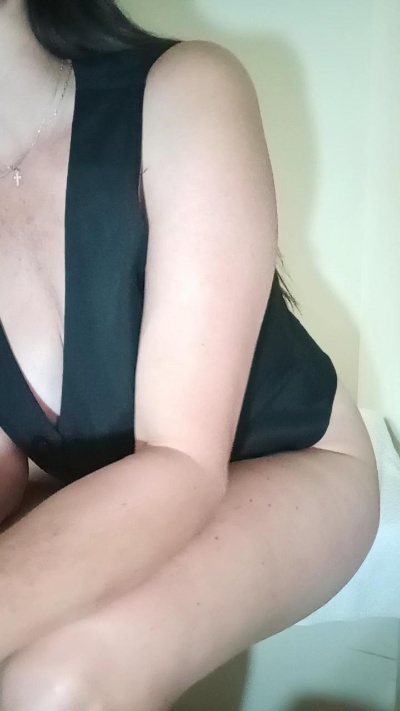hotlove979 live cam on Cam4