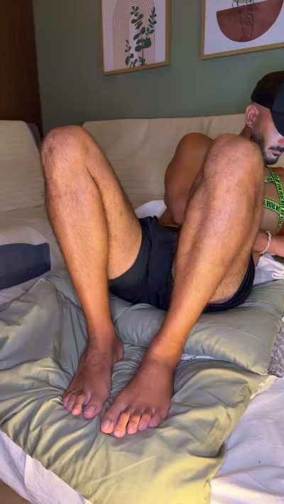 hotman90xl live cam on Cam4