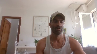 hotreds live cam on Cam4