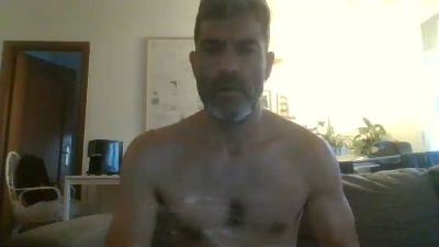 hotreds live cam on Cam4