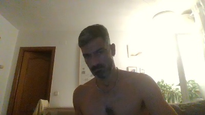 hotreds live cam on Cam4