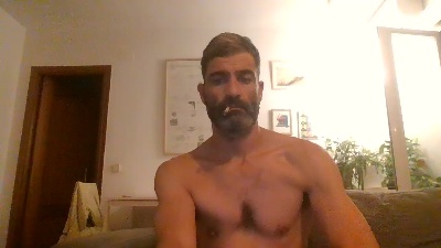 hotreds live cam on Cam4