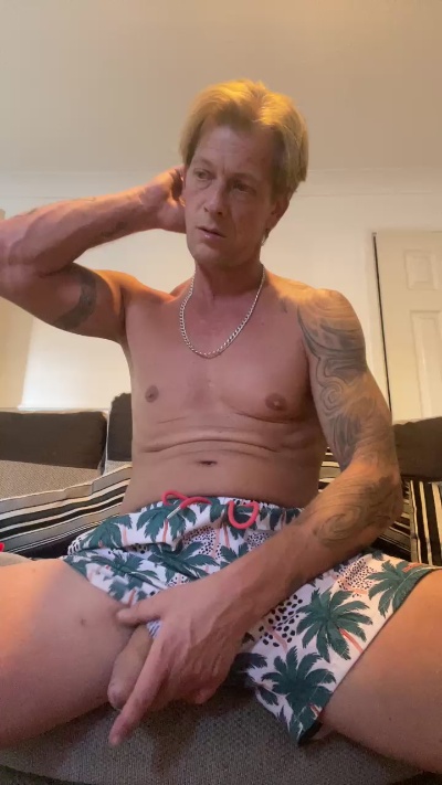 hotstuffcock live cam on Cam4