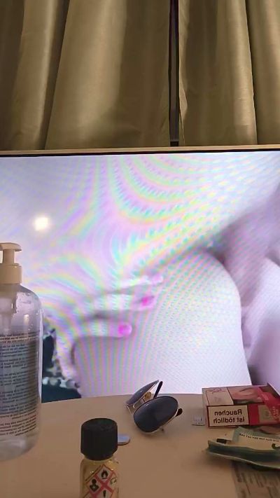 hottehome_xxx live cam on Cam4