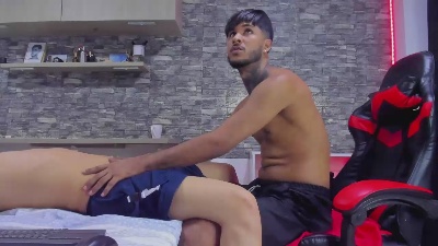 hotter_boys777 live cam on Cam4