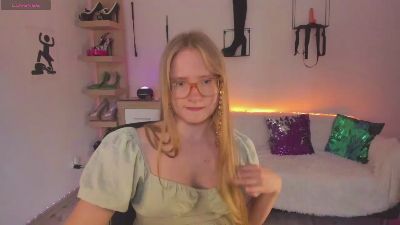 hottieNancy live cam on Cam4