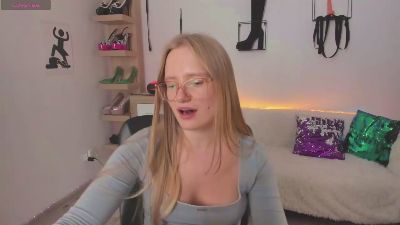hottieNancy live cam on Cam4