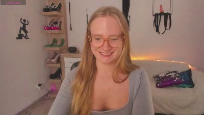 hottieNancy live cam on Cam4