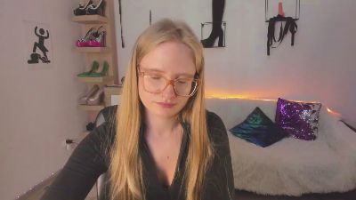 hottieNancy live cam on Cam4