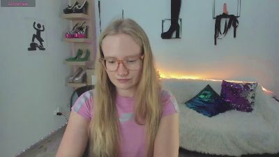 hottieNancy live cam on Cam4