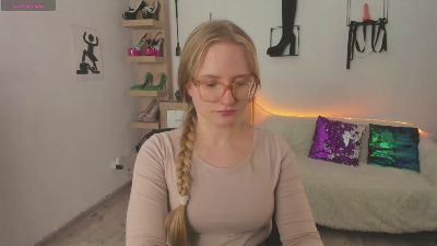 hottieNancy live cam on Cam4
