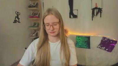 hottieNancy live cam on Cam4