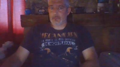 hpefredlcom4 live cam on Cam4