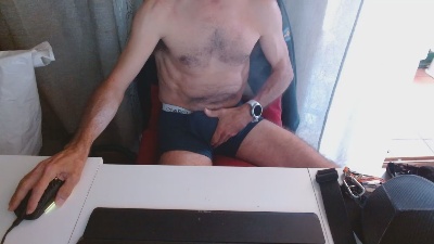 hucho40 live cam on Cam4