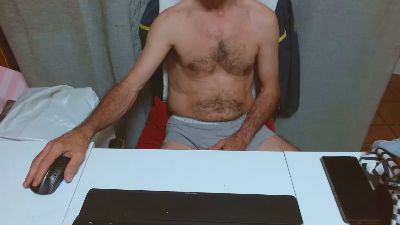 hucho40 live cam on Cam4