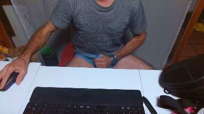 hucho40 live cam on Cam4