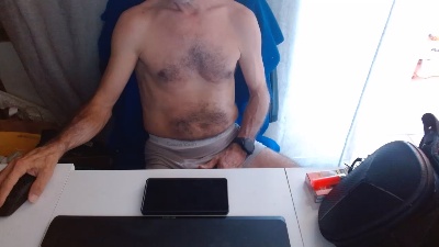 hucho40 live cam on Cam4