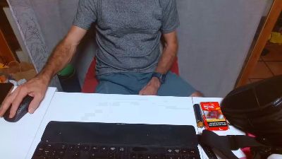 hucho40 live cam on Cam4