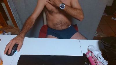 hucho40 live cam on Cam4